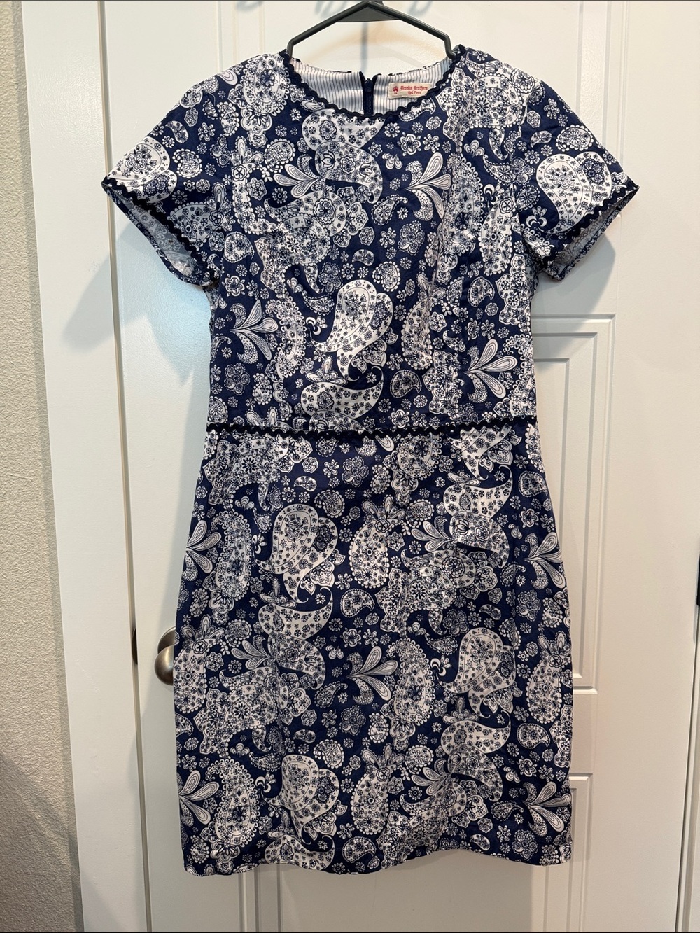 Brooks Brothers Navy and White Paisley Short Sleeve Mini Dress